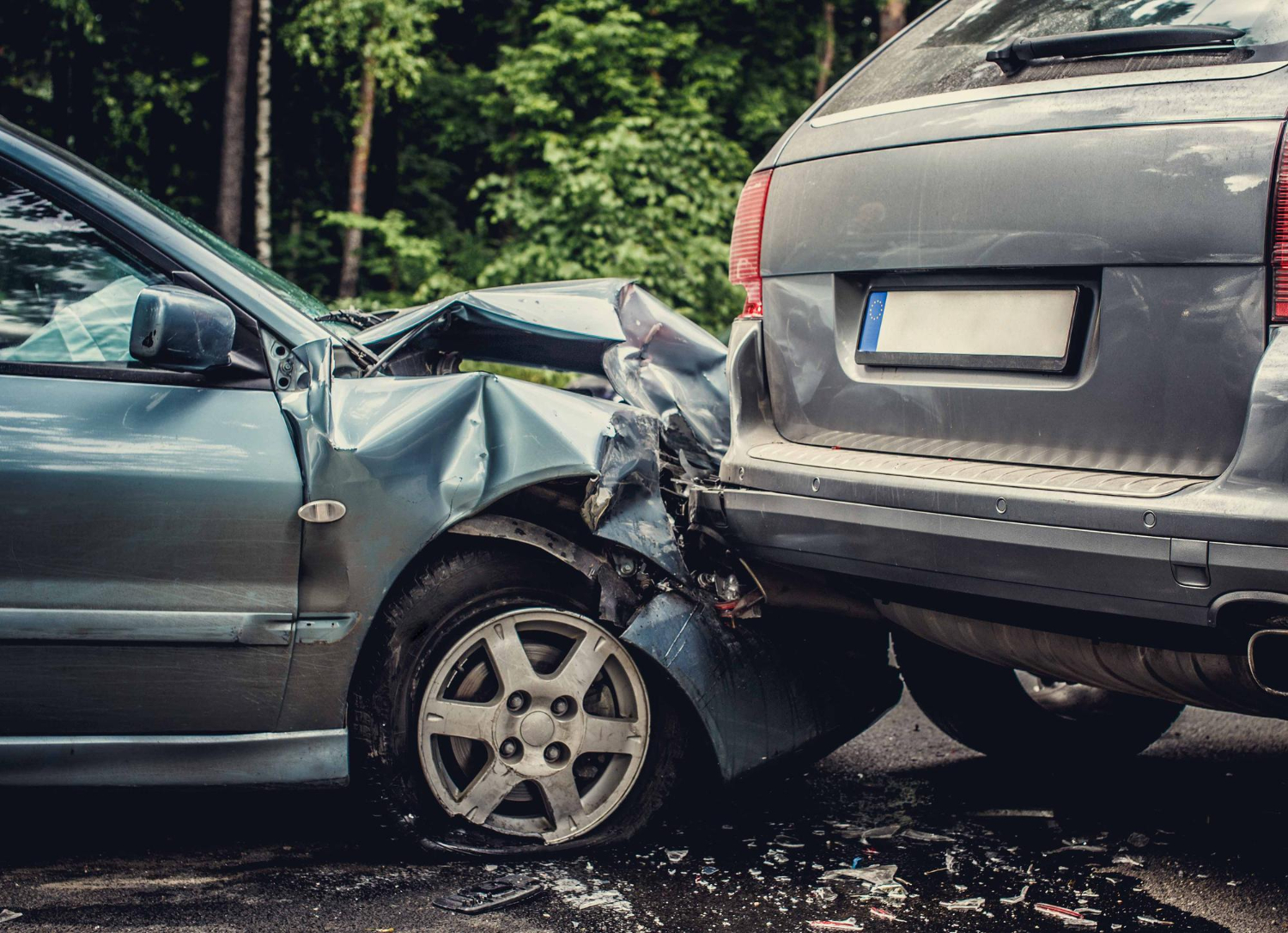 18-latka zmarła po zderzeniu trzech aut na A24. Kierowca ciężko ranny